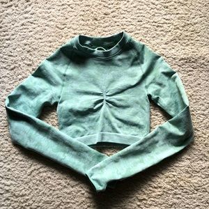 ADAPT CAMO SEAMLESS LONG SLEEVE CROP TOP